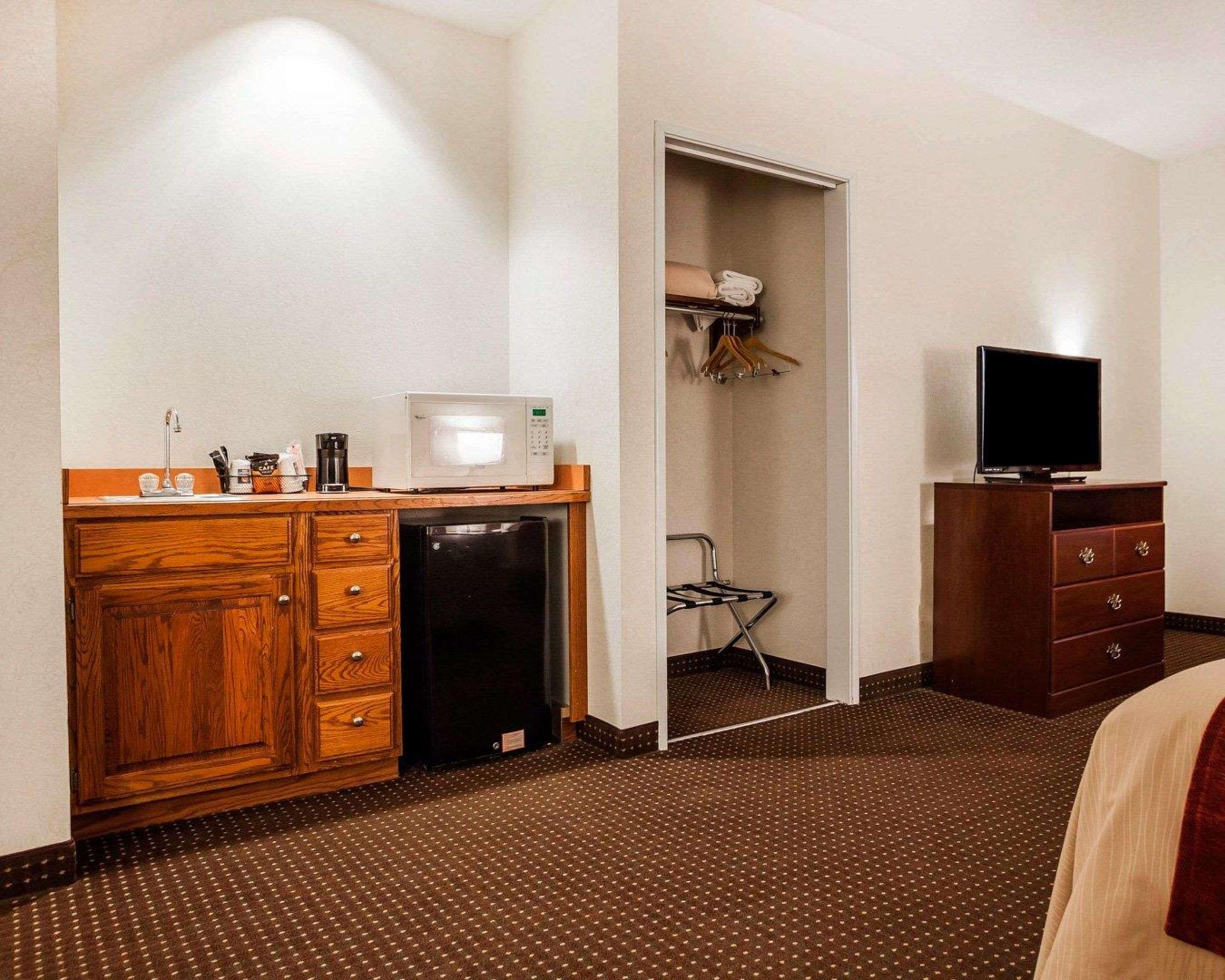 Quality Inn Kingdom City, Mo Bagian luar foto
